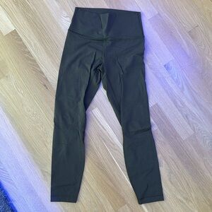 Lululemon leggings size 6 28”